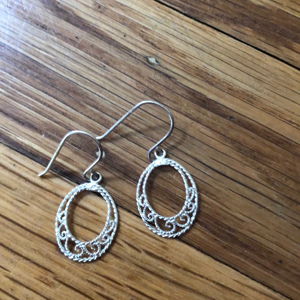 Silver medium hoop earrings